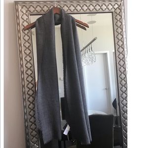 Gap cashmere-feel lightweight scarf/shawl